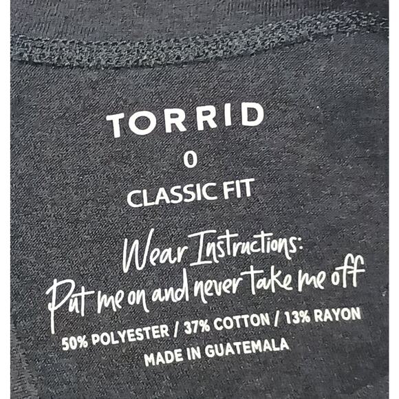 Torrid Classic Fit Day of the Dead Ladies Sz 0 Black 3/4 Sleeve Raglan T-Shirt - Picture 3 of 9